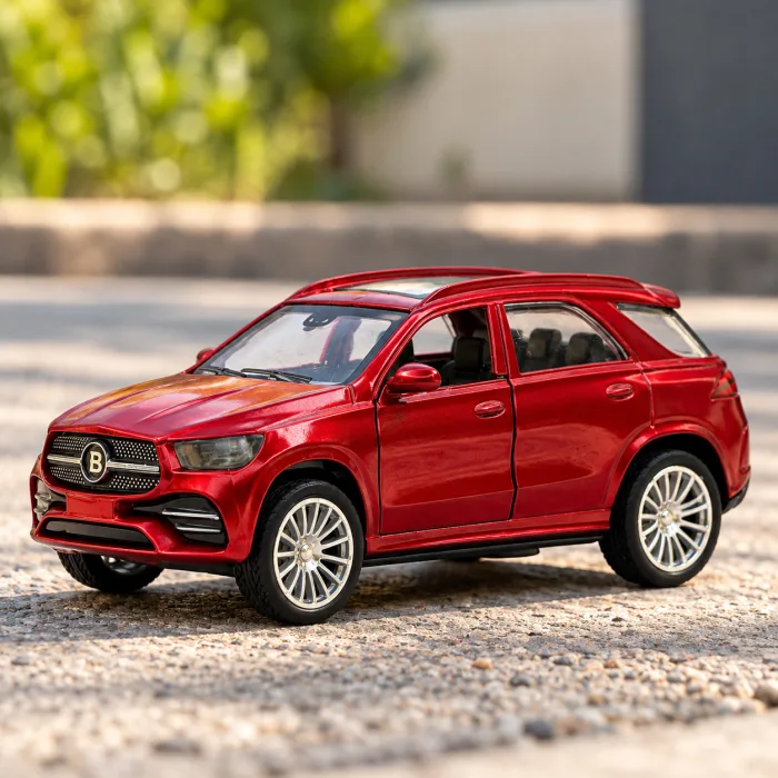 1:43 Diecast Metal SUV Model Car with Pull-Back Action – Red – view 4